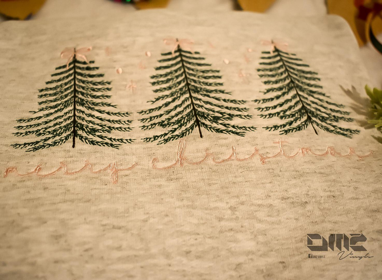 DAINTY MERRY CHRISTMAS
